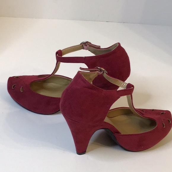 GRAHAM STREET SHOES Co. BURGUNDY RED T. STRAP SUEDE HEELS SZ 8 - Picture 6 of 15